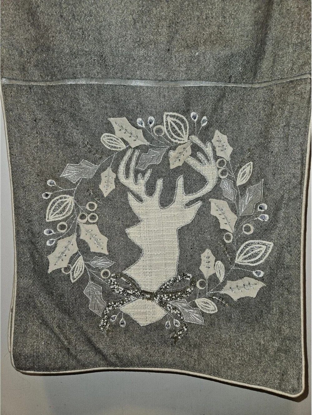 Ridgefield Home Reindeer Leaf 16 X 72 Table Runner Christmas Gray White Beaded